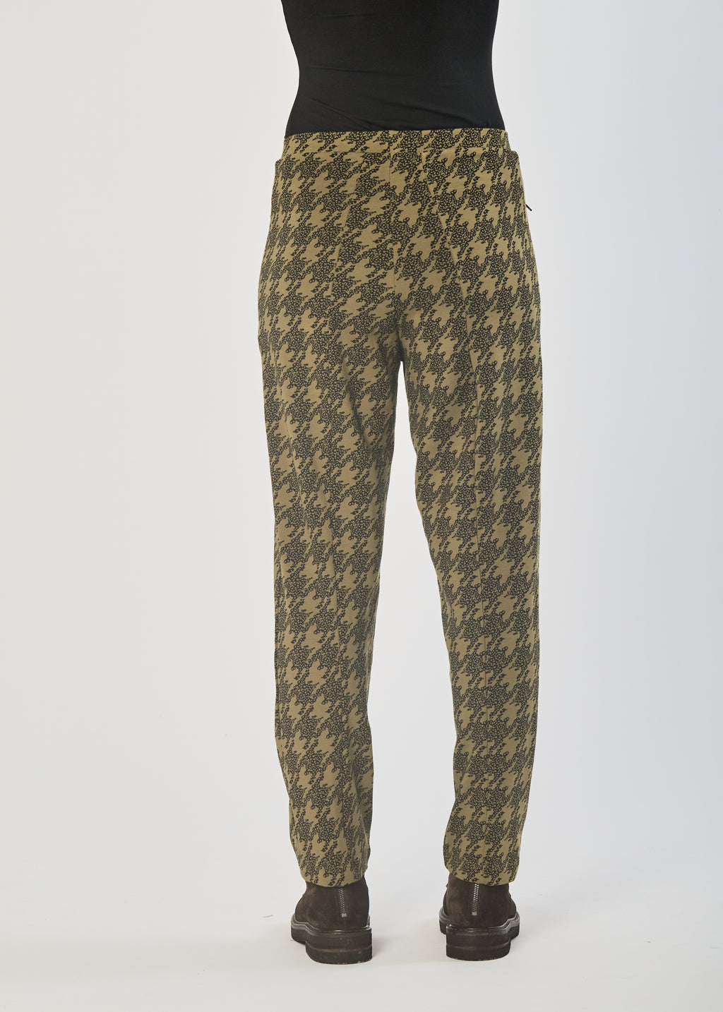 Cosmo Pant