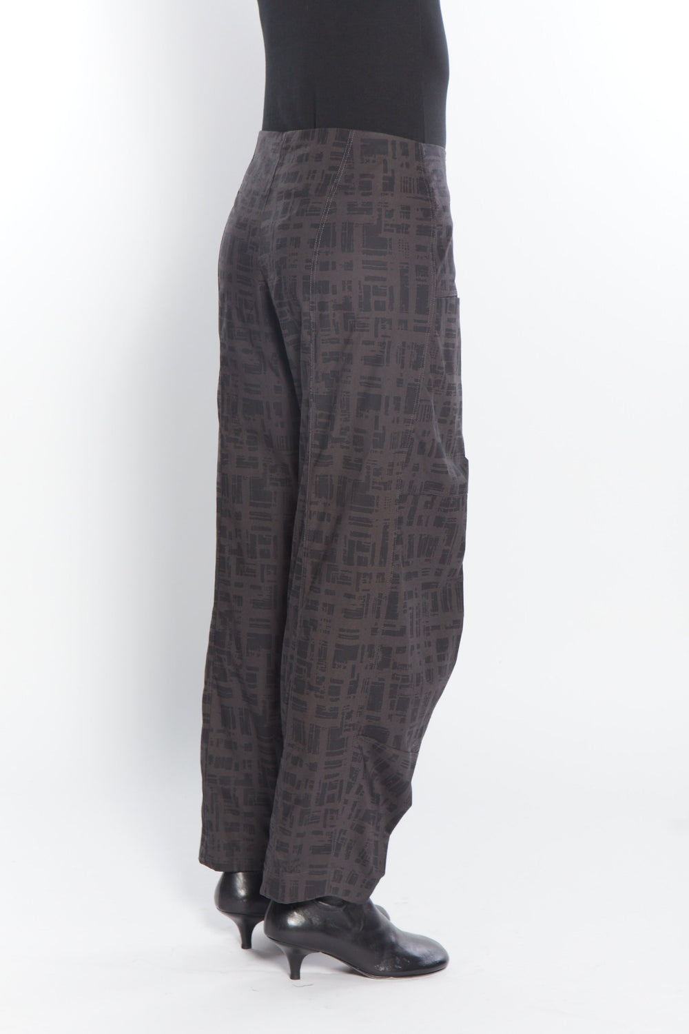 Korina Pant