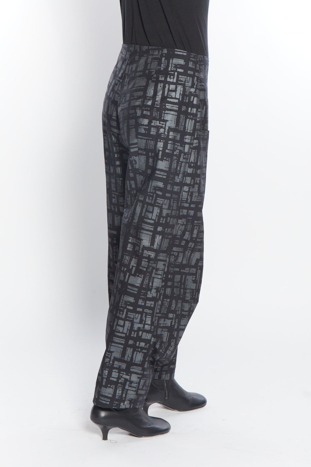 Korina Pant