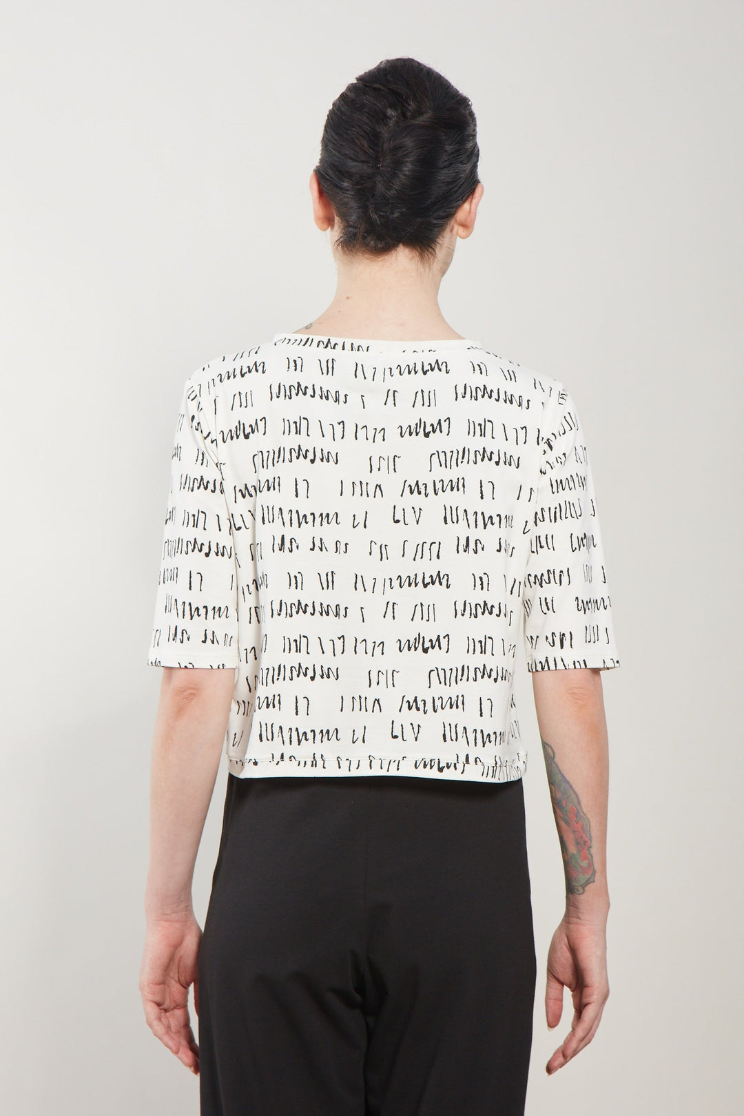 Sumi Top