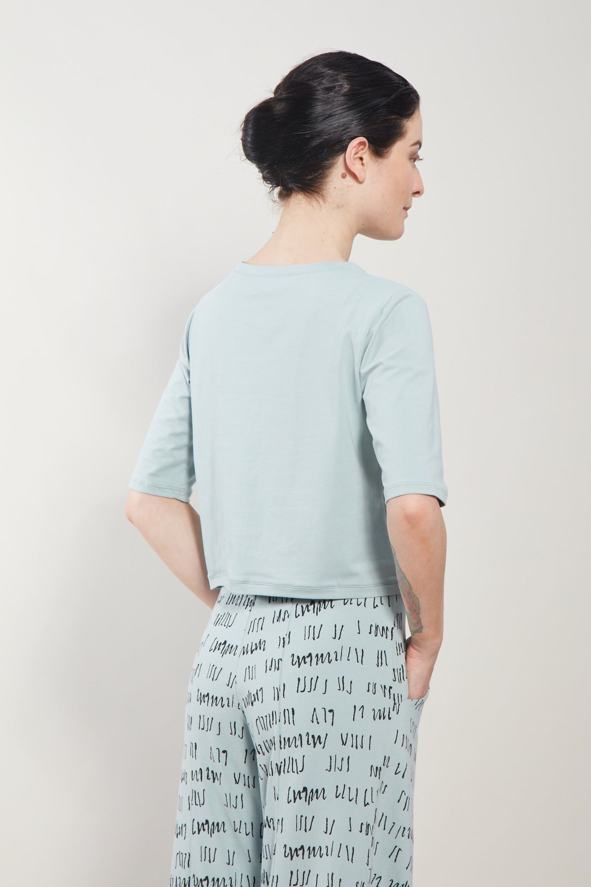 Sumi Top