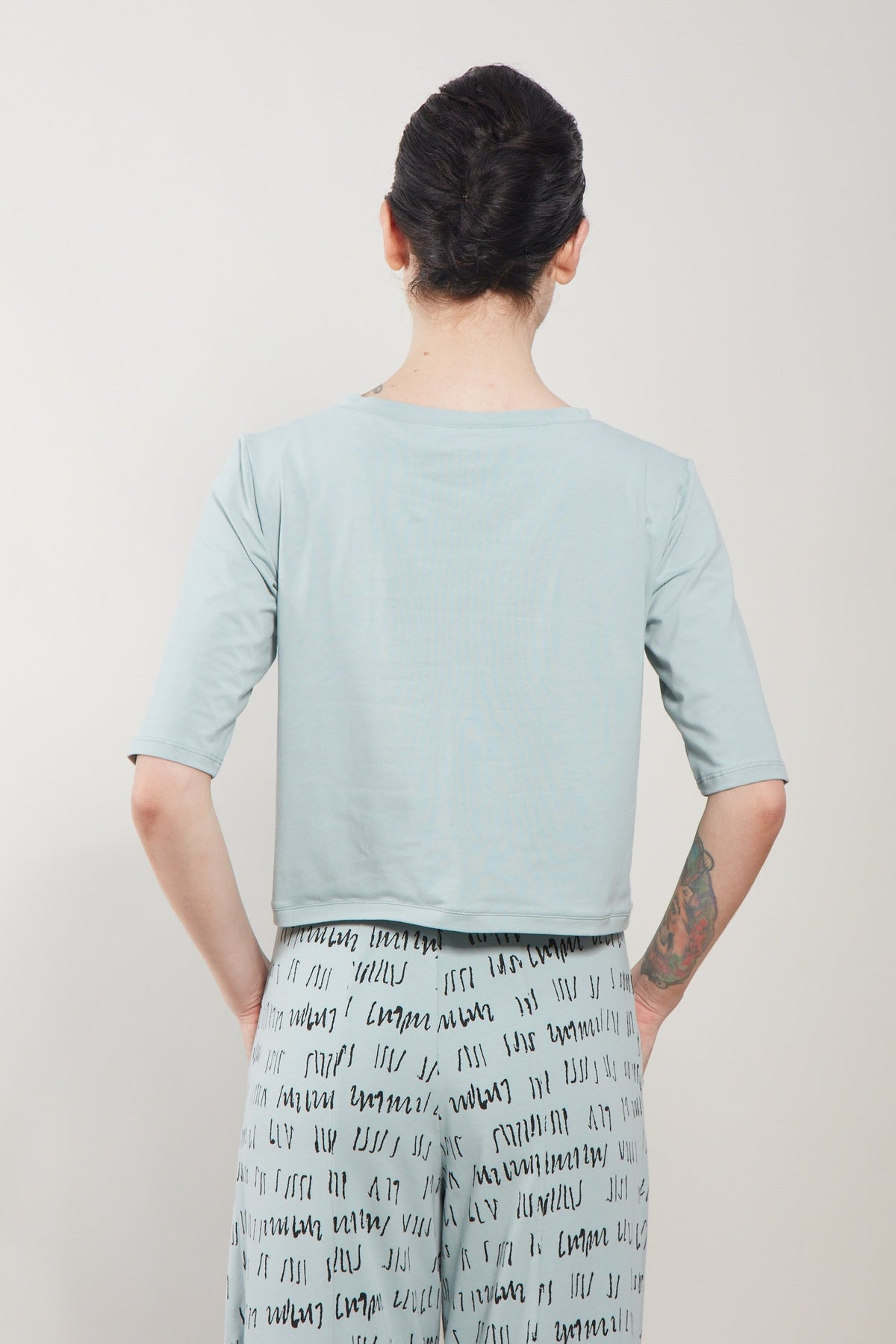 Sumi Top