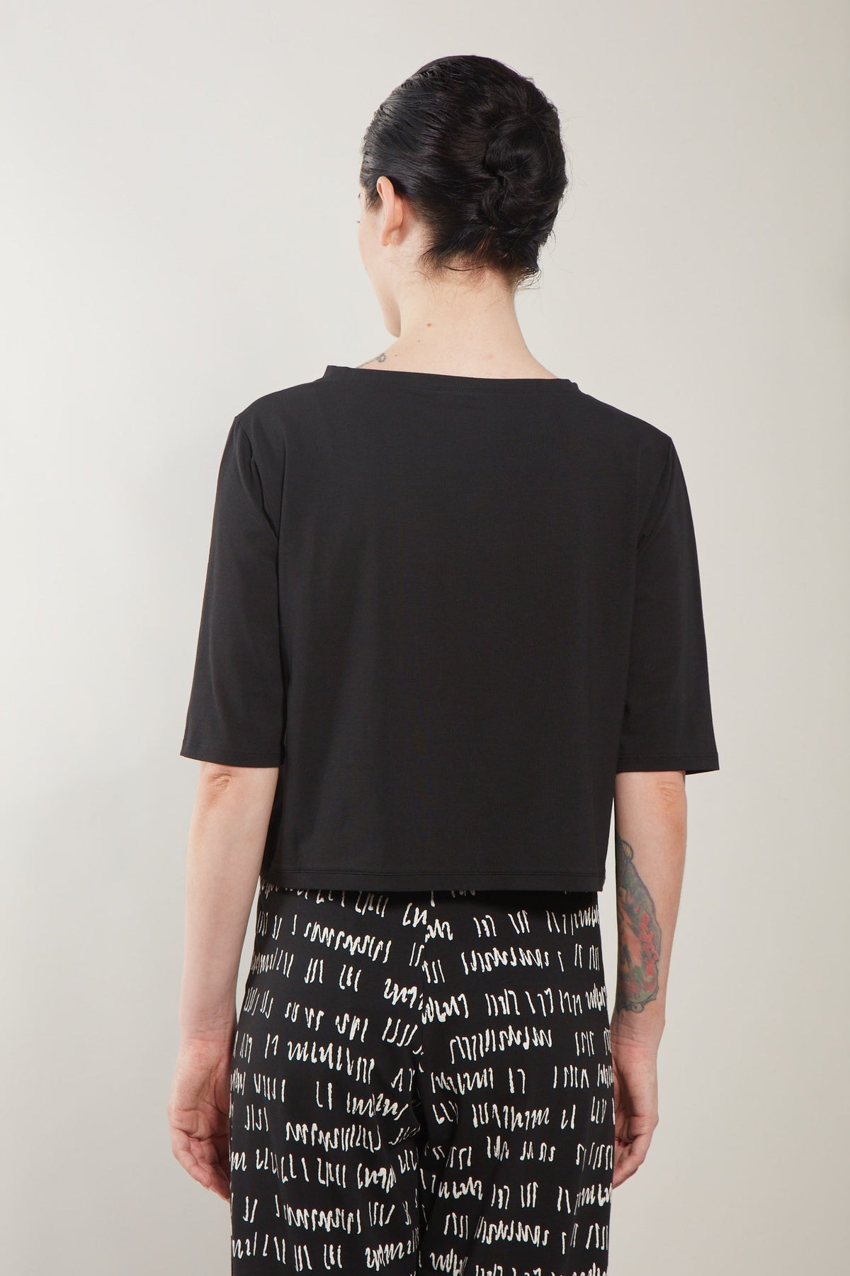 Sumi Top