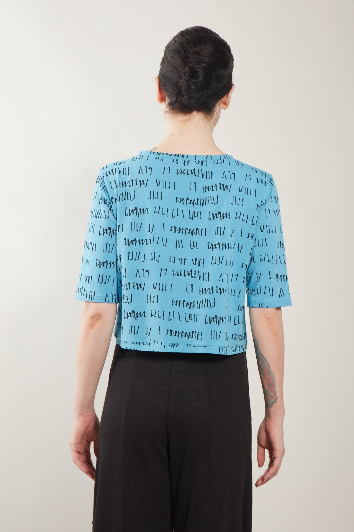 Sumi Top