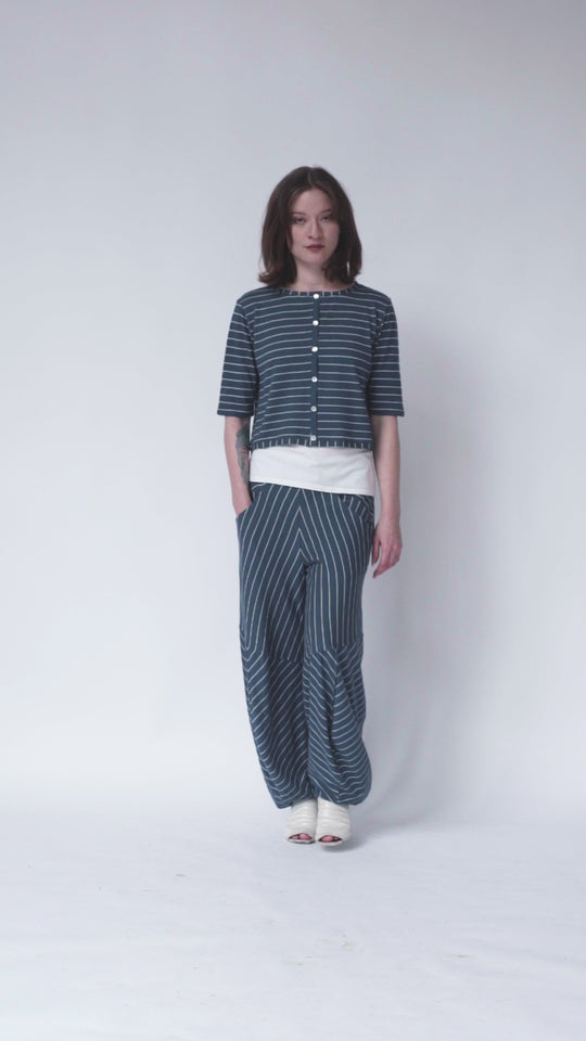 Sumi Top